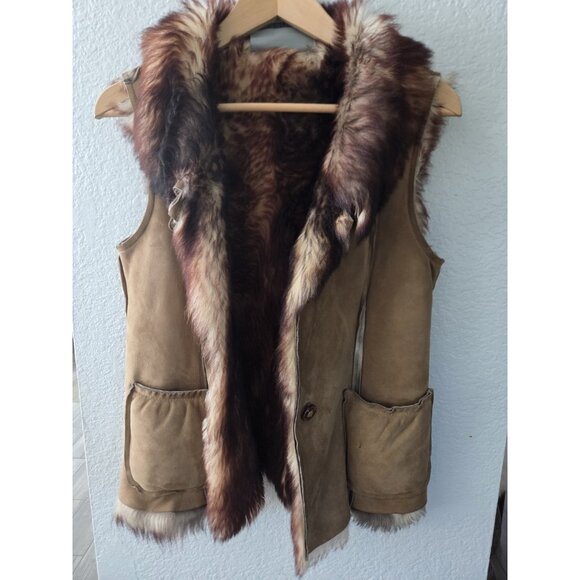 Fendi Lambskin Vest With Faux Fur Size Small. Button Missing. Small Mark - Picture 1 of 10